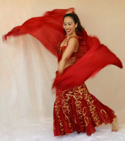 Belly Dancer Valerie Paik