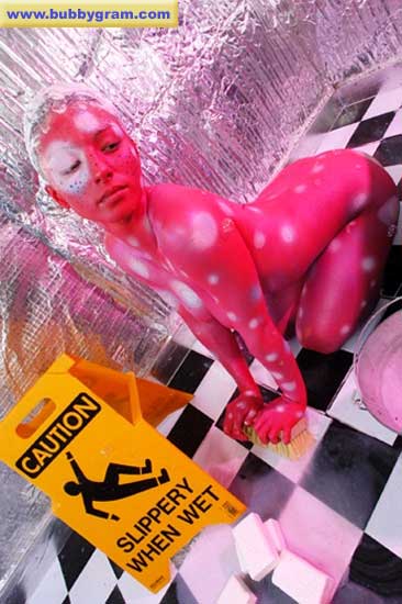 Body Painter - Pink Bubbles
