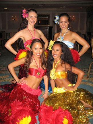 Hawaiian dancers