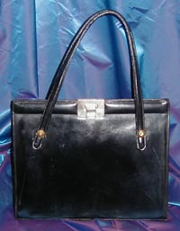 Elegant Black Italian Leather Bag