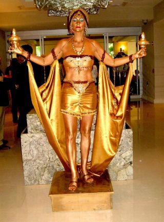 Golden Cape Human Statue - Jazz Age Style 