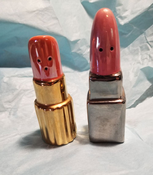 1990's Lipstick salt and pepper shakers
