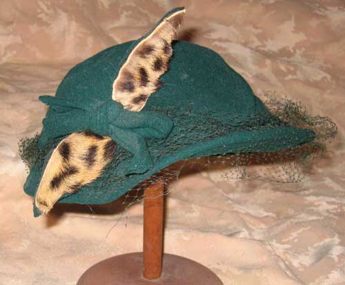 Green wool vintage hat
