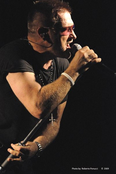 Bono lookalike  Califnornia