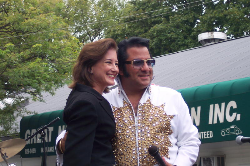 Elvis Impersonator