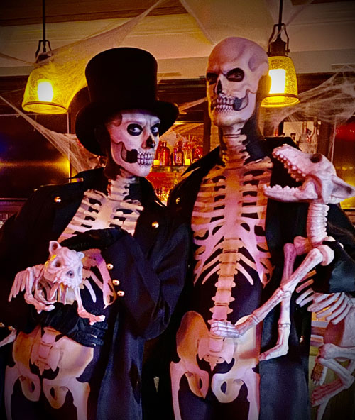 Skeletons Halloween