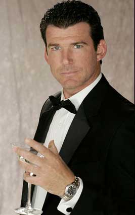 Pierce Brosnan Impersonator