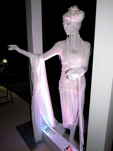 Erte living statue -  Florida