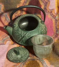 Japanese Green Cast Iron Teapot Bamboo Design