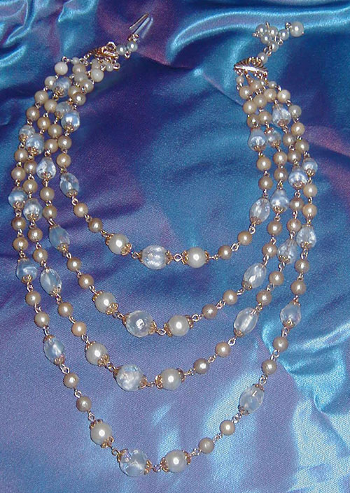 Four-strand Blue Glass 